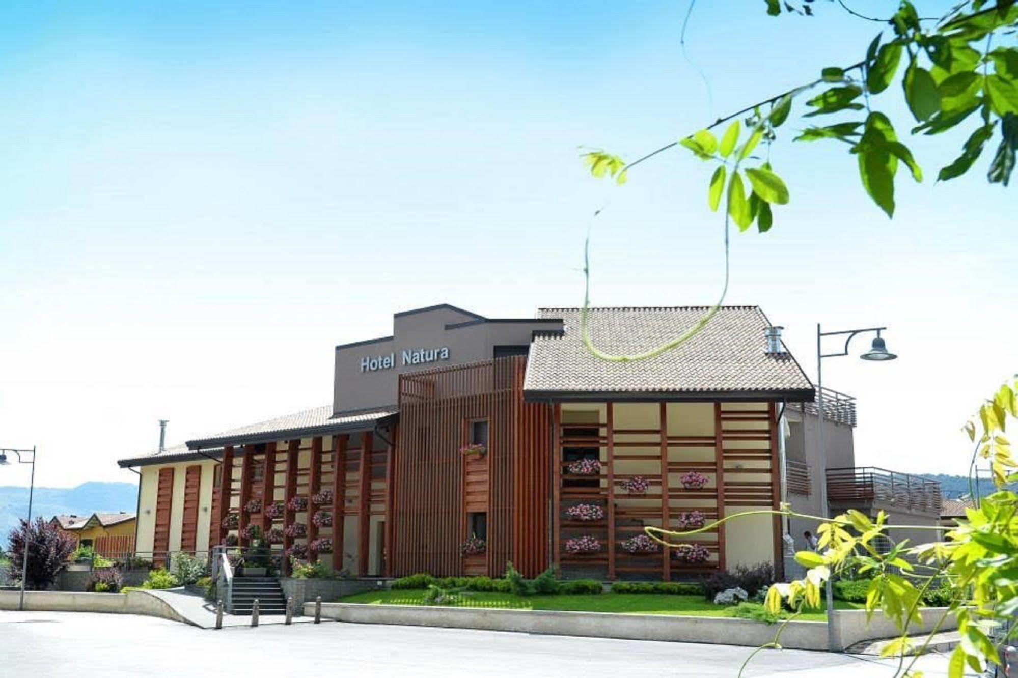 Hotel Natura كاستل دي سانجرو المظهر الخارجي الصورة