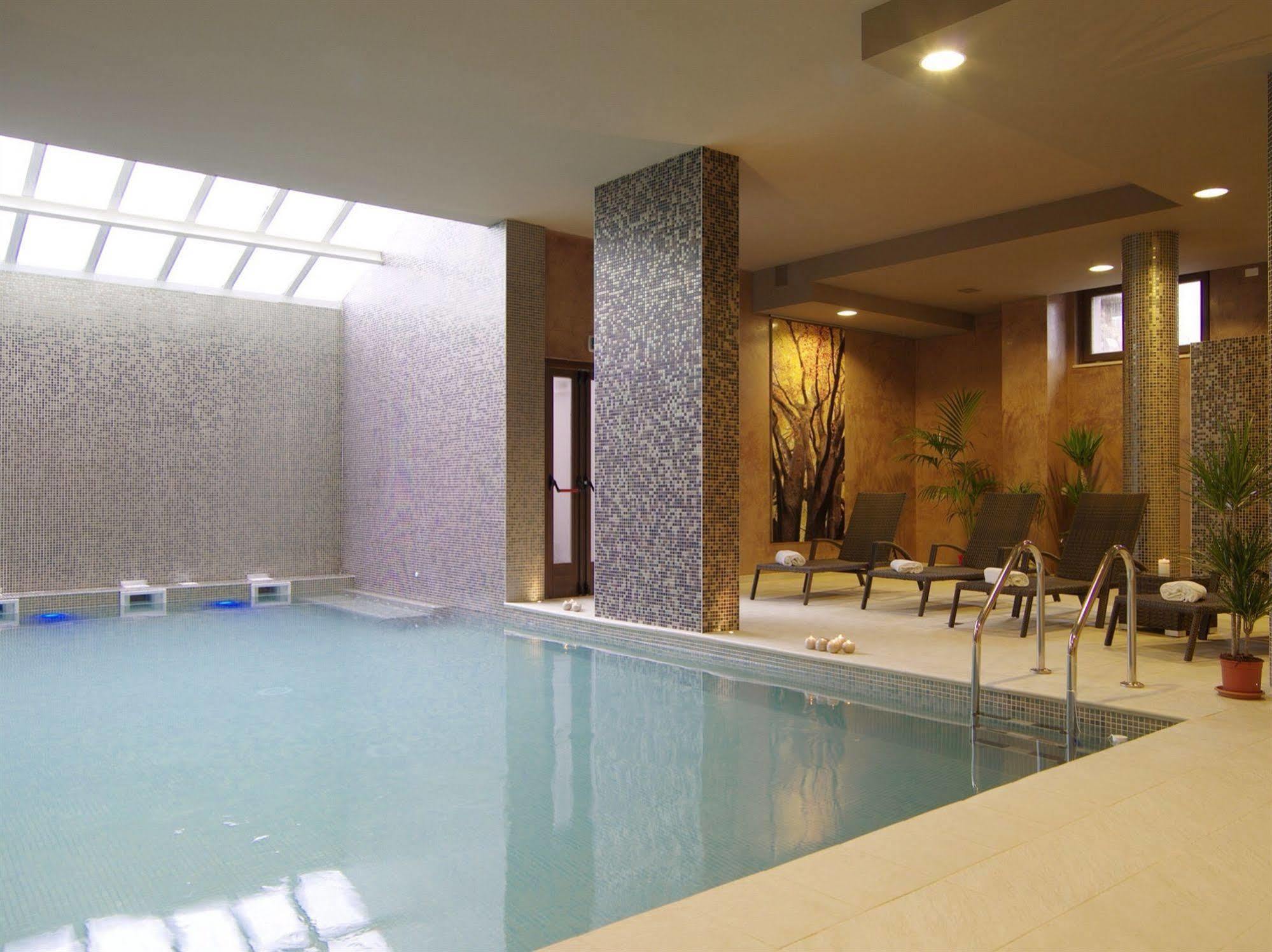 Hotel Natura كاستل دي سانجرو المظهر الخارجي الصورة
