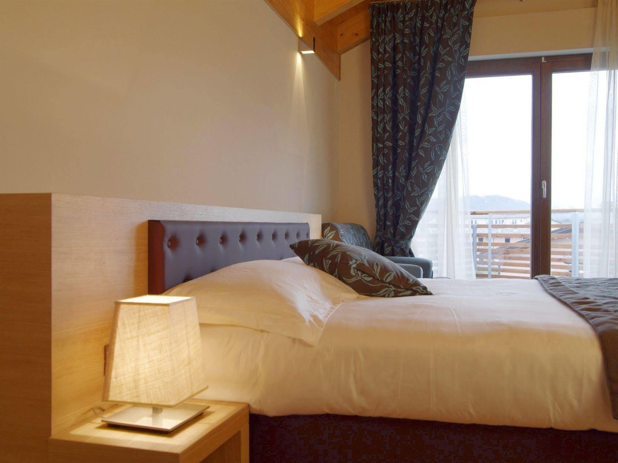 Hotel Natura كاستل دي سانجرو المظهر الخارجي الصورة