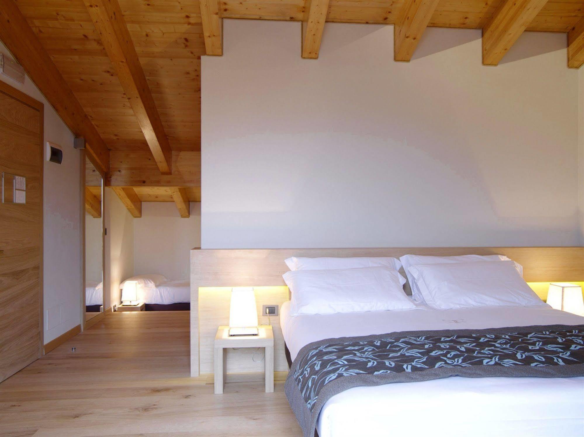Hotel Natura كاستل دي سانجرو المظهر الخارجي الصورة